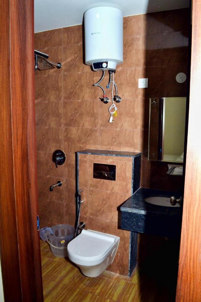 Hotel Konark A Family Stay Aerocity نيودلهي المظهر الخارجي الصورة